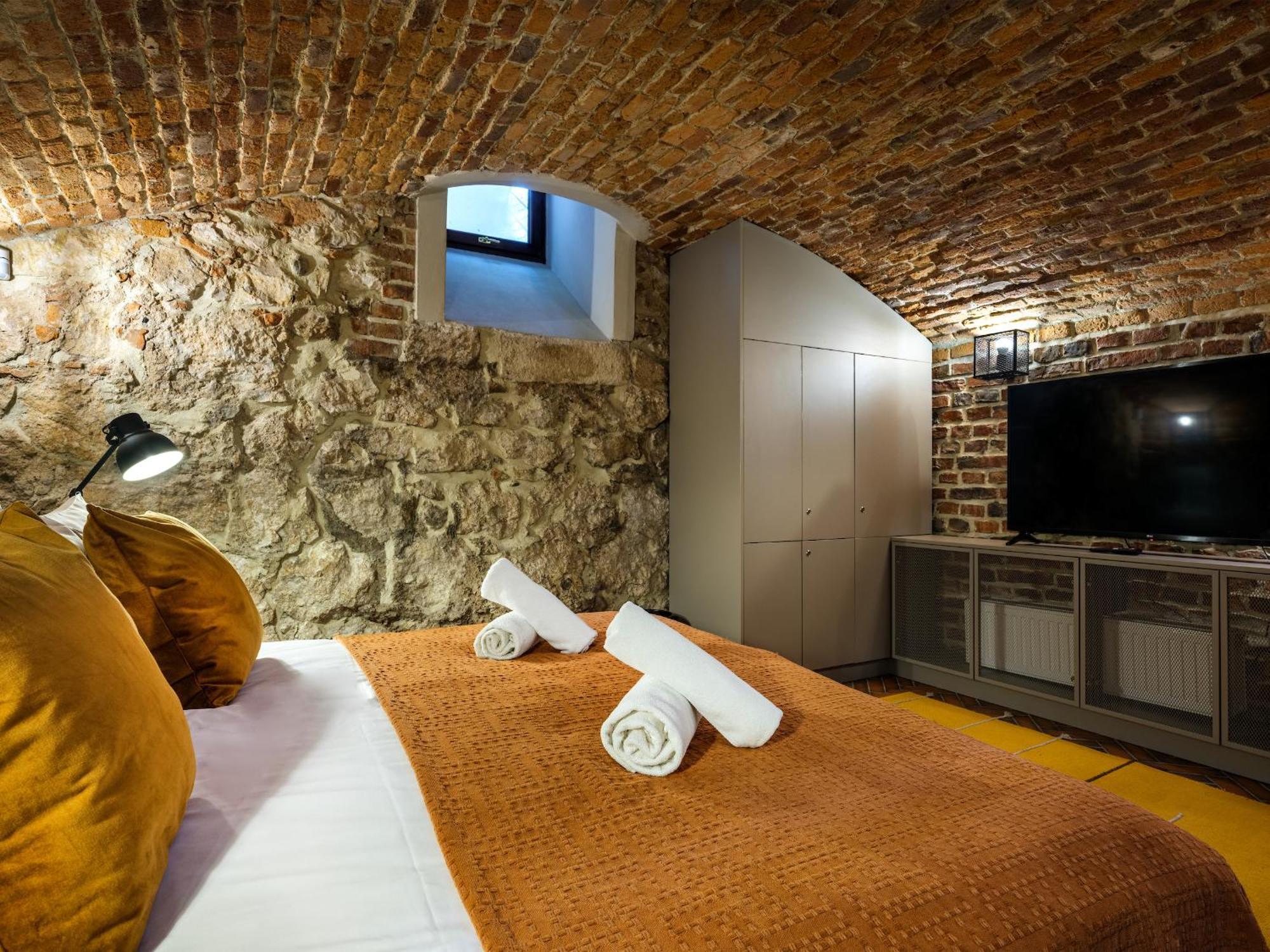 Tyzenhauz Villas クラクフ エクステリア 写真